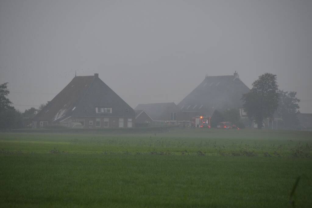 Grote brand in boerderij stal