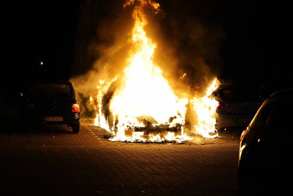 Zoveelste autobrand in dezelfde straat