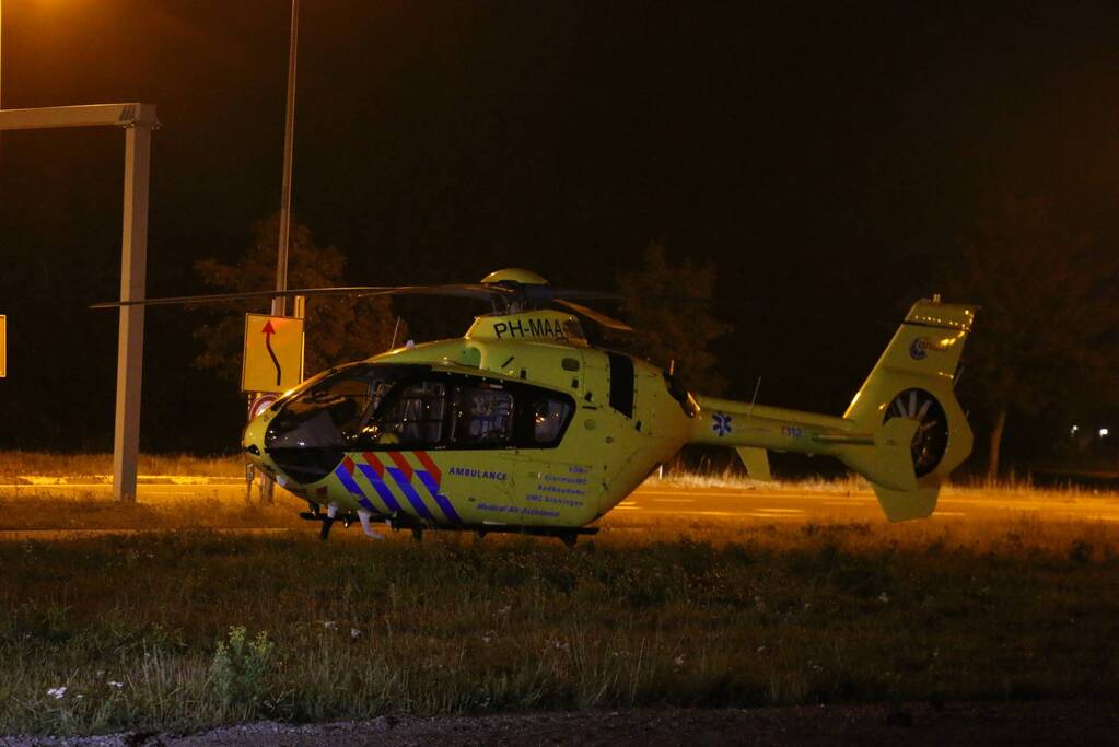 Traumahelikopter landt voor melding in woning