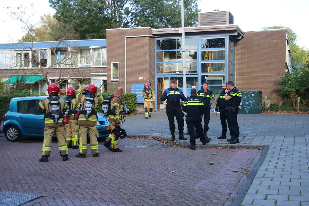 Brandende kaarsjes zorg voor brand in woning