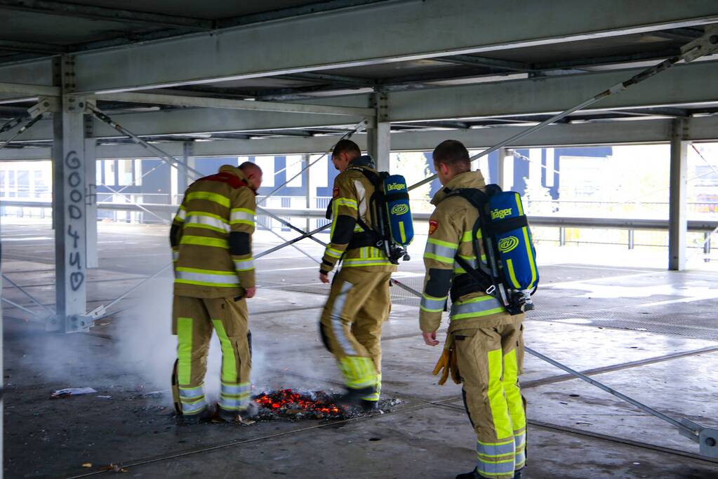 Brand gesticht in parkeergarage