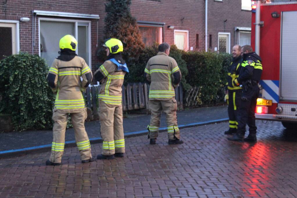 Brandweer doet onderzoek naar gaslucht