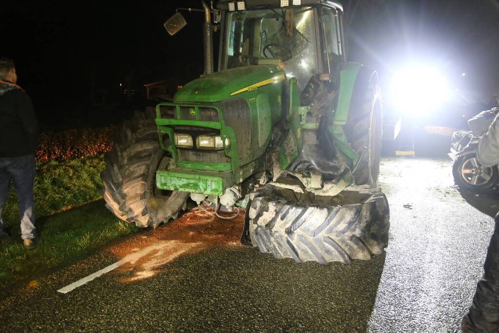 Gewonden bij aanrijding tussen tractor en auto