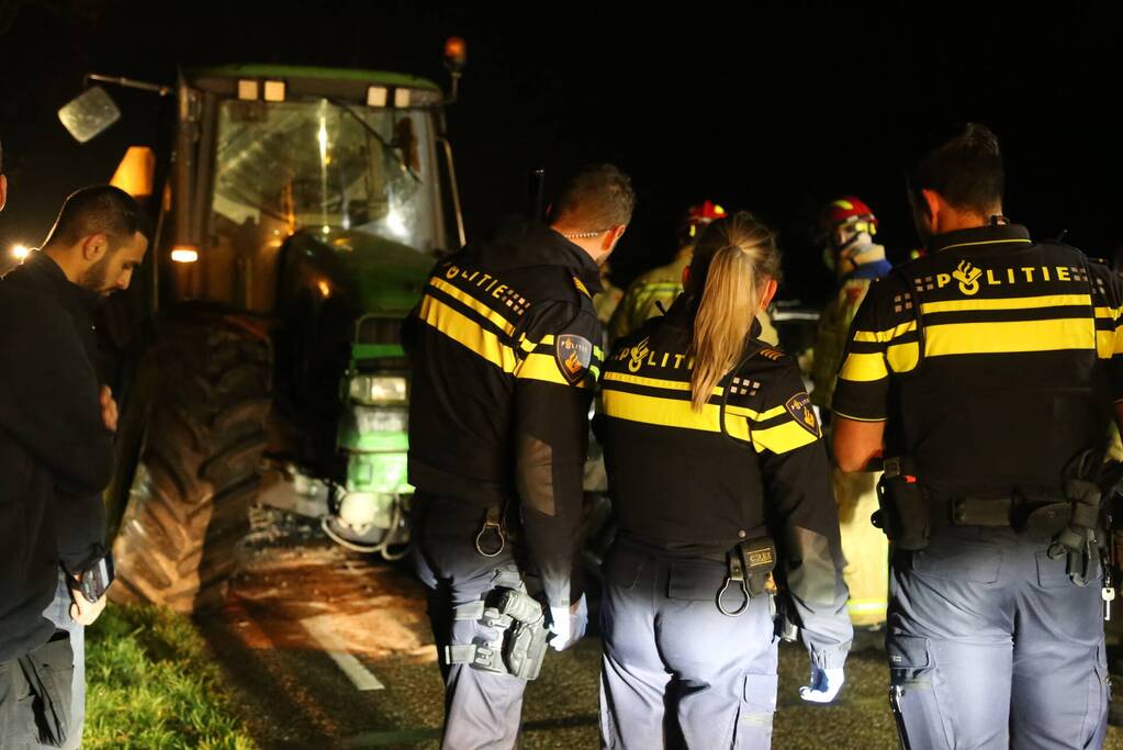 Gewonden bij aanrijding tussen tractor en auto