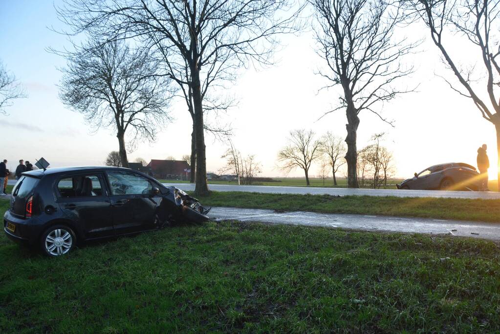 Persoon gewond bij aanrijding tussen twee voertuigen