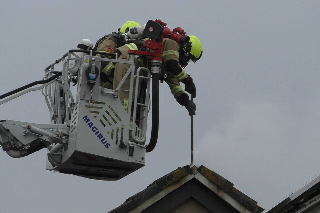 Uitslaande brand in woning