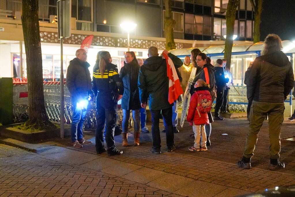 Fakkeltocht gehouden tegen maatregelen