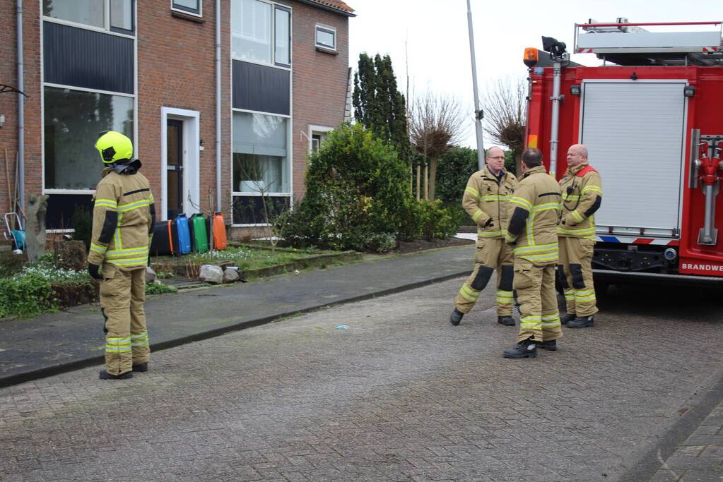 Brandweer stelt rolluik veilig