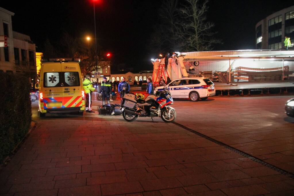 Scooterrijder aangereden door auto