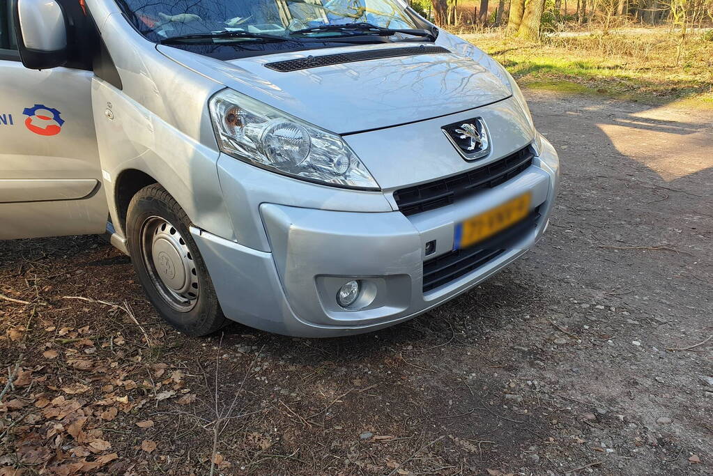 Wielrenner gewond bij botsing met auto