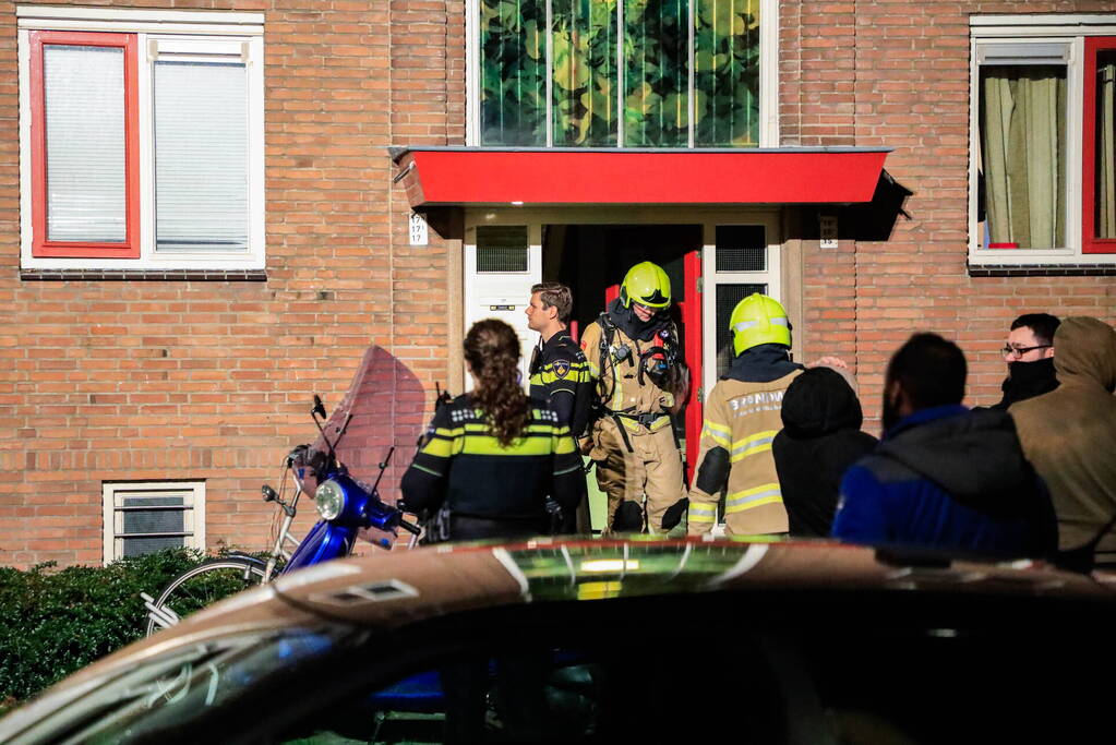 Brandende kaars aangezien voor woningbrand