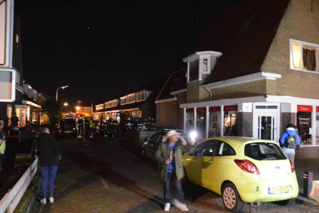 Smeulende koelkast in woning