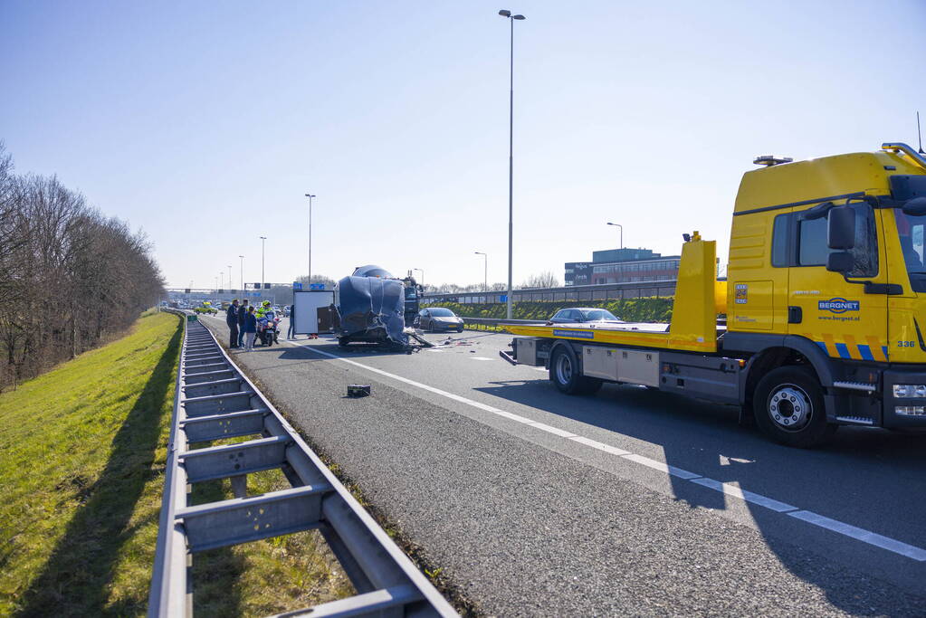 Enorme file door ongeval bij knooppunt Hoevelaken