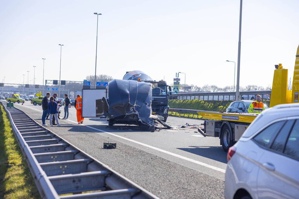 Enorme file door ongeval bij knooppunt Hoevelaken