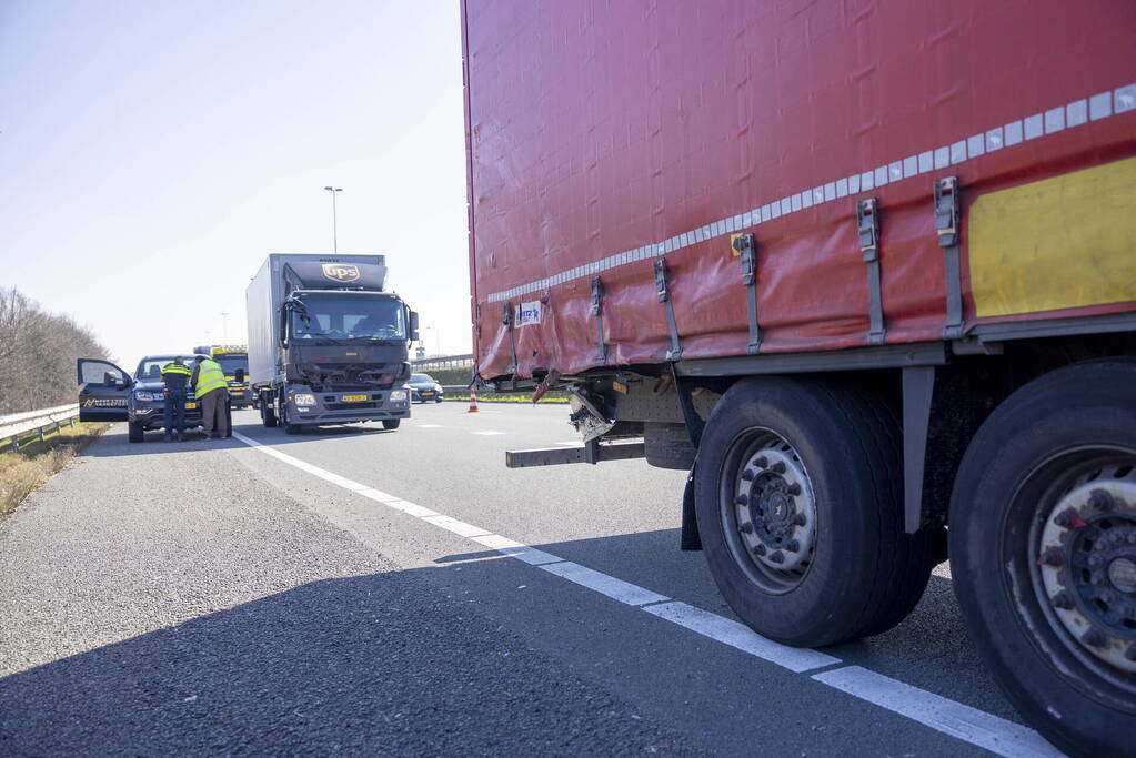 Enorme file door ongeval bij knooppunt Hoevelaken