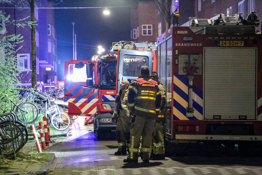 Meerdere woningen ontruimd bij grote brand