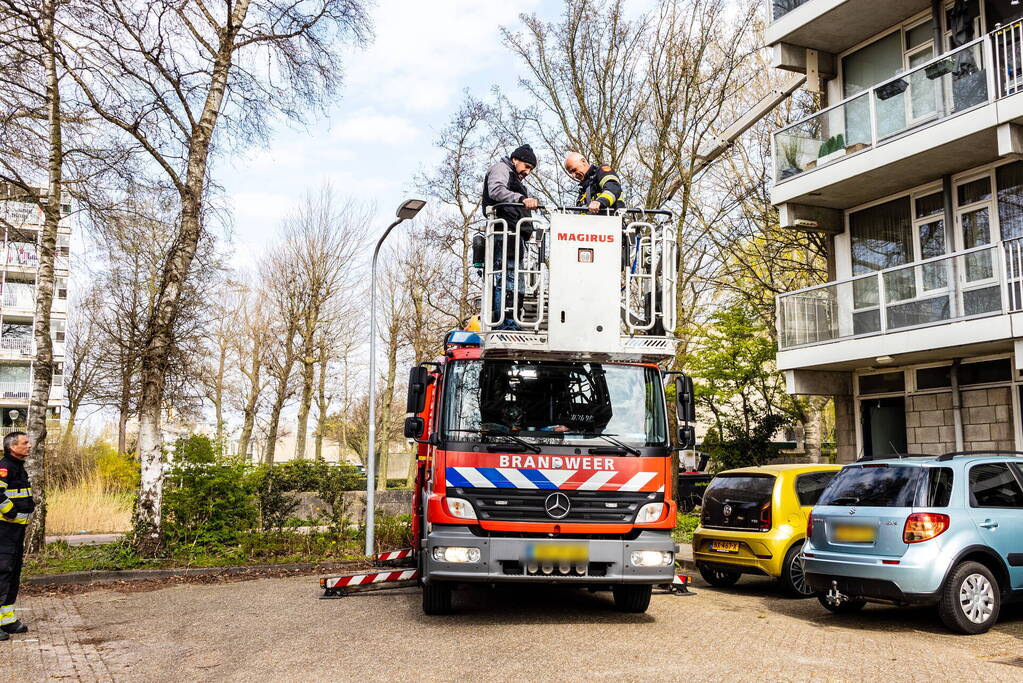 Man komt vast te zitten in hoogwerker