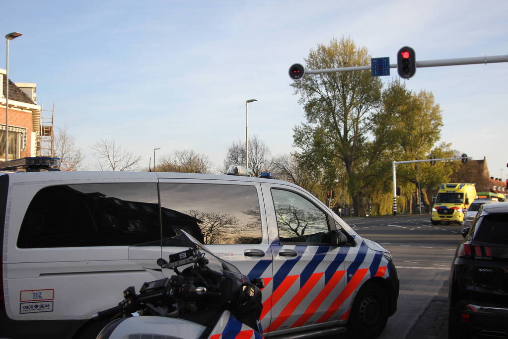 Scooterrijder gewond bij botsing met auto