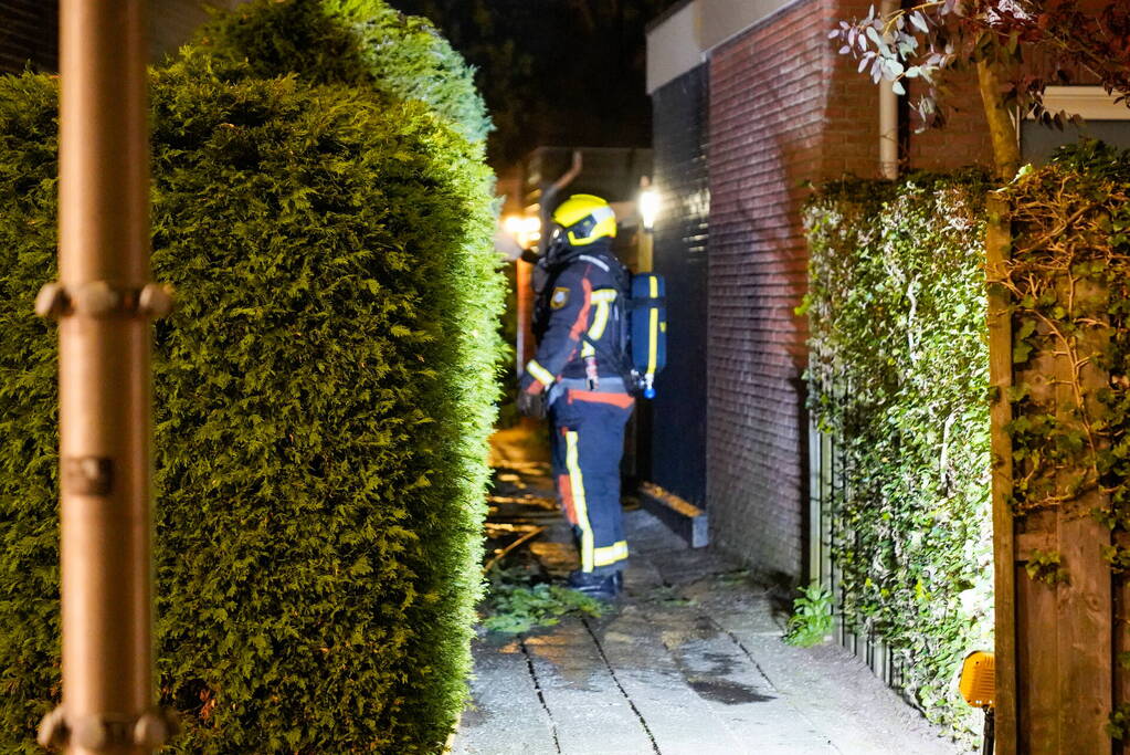 Heg gaat in vlammen op door sigaret