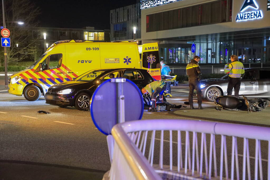 Scooterrijder gewond bij aanrijding op kruising voor Amerena