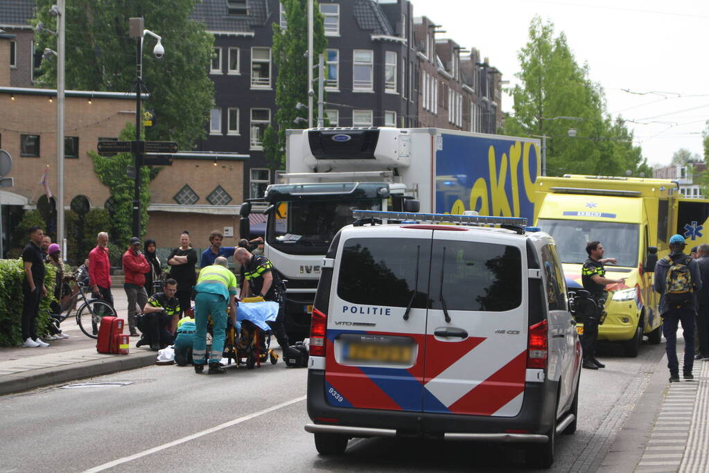 Twee gewonden bij ernstig verkeersongeval