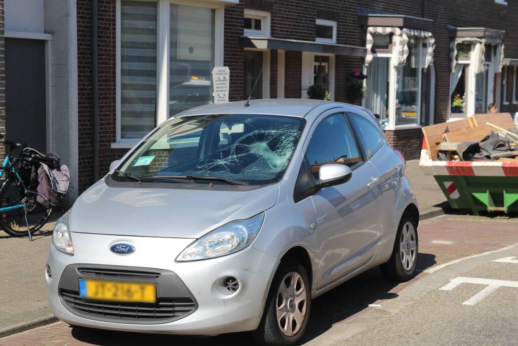 Fietser gewond bij botsing met auto