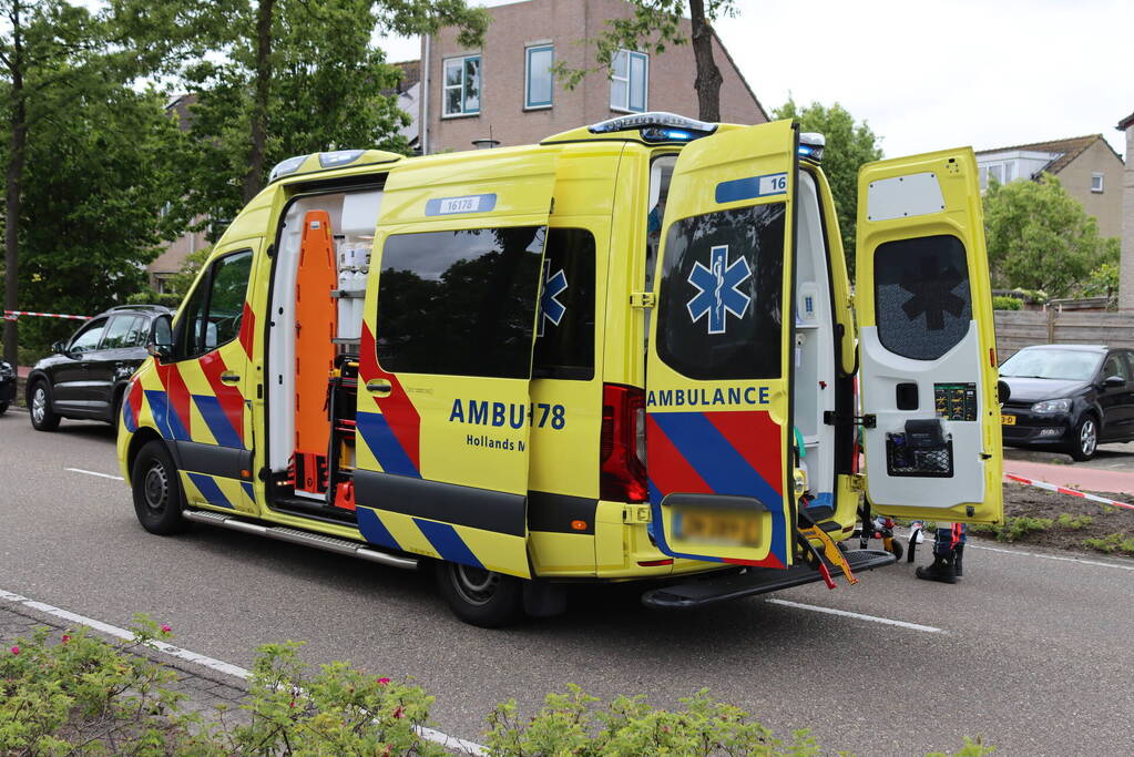 Voetganger aangereden bij kop-staartbotsing