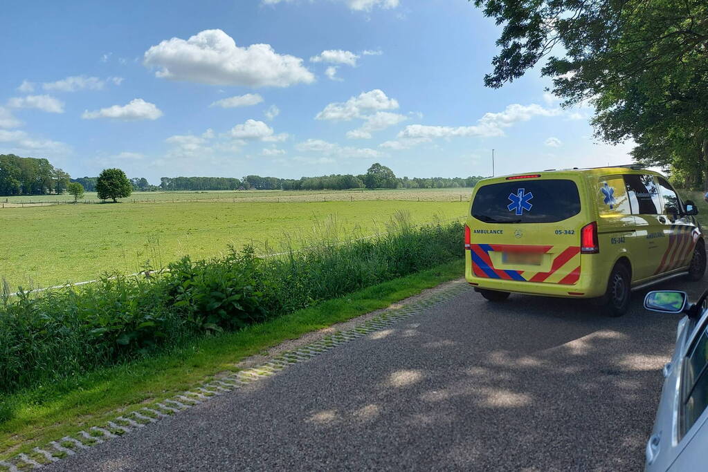 Ruiter gewond na val van paard