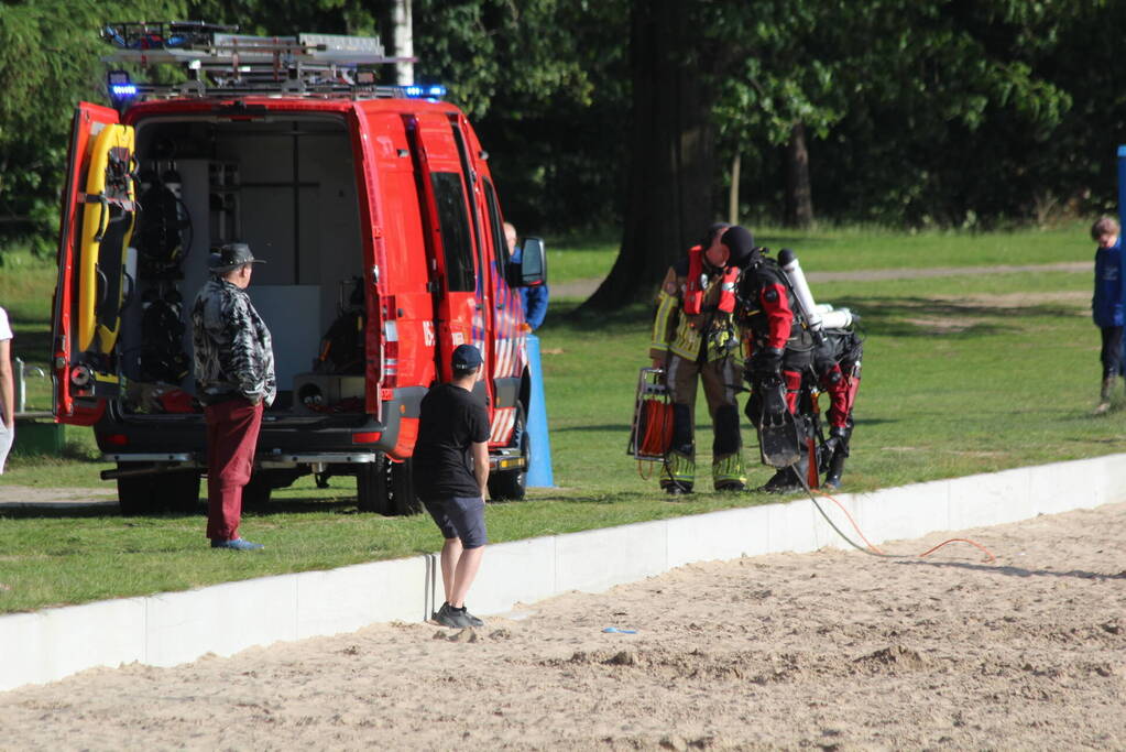 Grote zoekactie naar drenkeling in Hulsbeek Recreatiepark