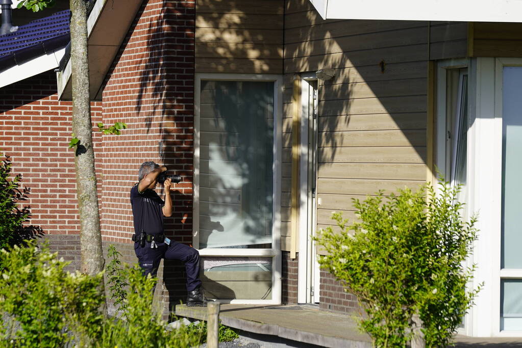 Politie doet onderzoek bij woning arbeidsmigranten