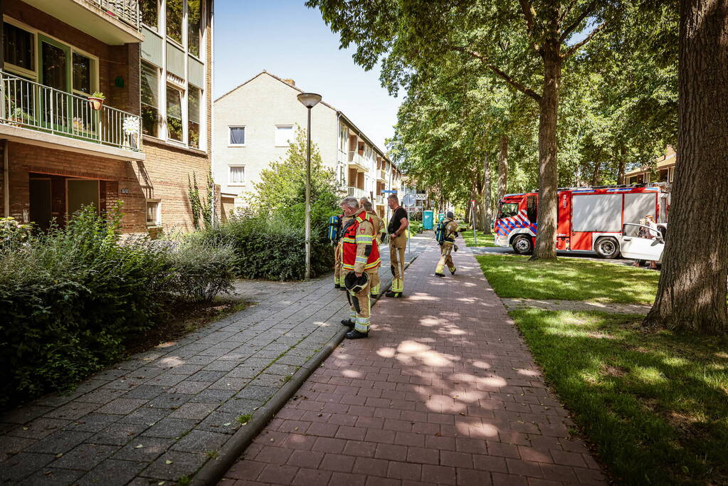 Bewoners portiekflat onwel door vreemde lucht