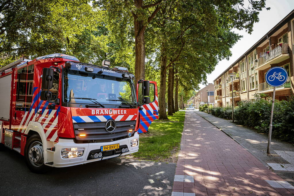 Bewoners portiekflat onwel door vreemde lucht