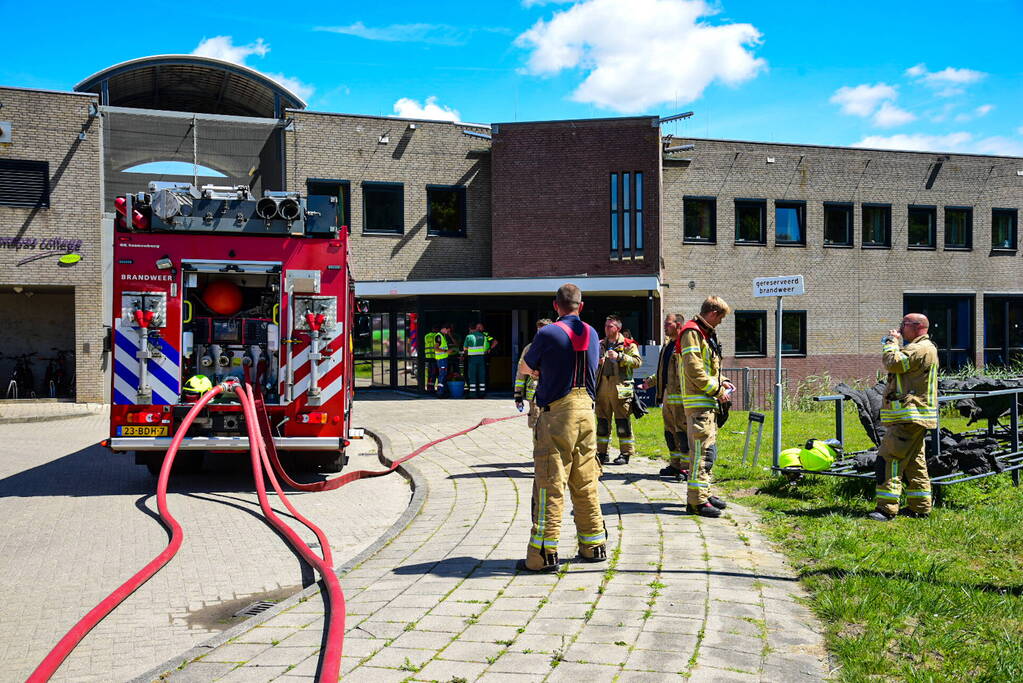 Jeugdgevangenis De Hartelborgt ontruimd vanwege brand