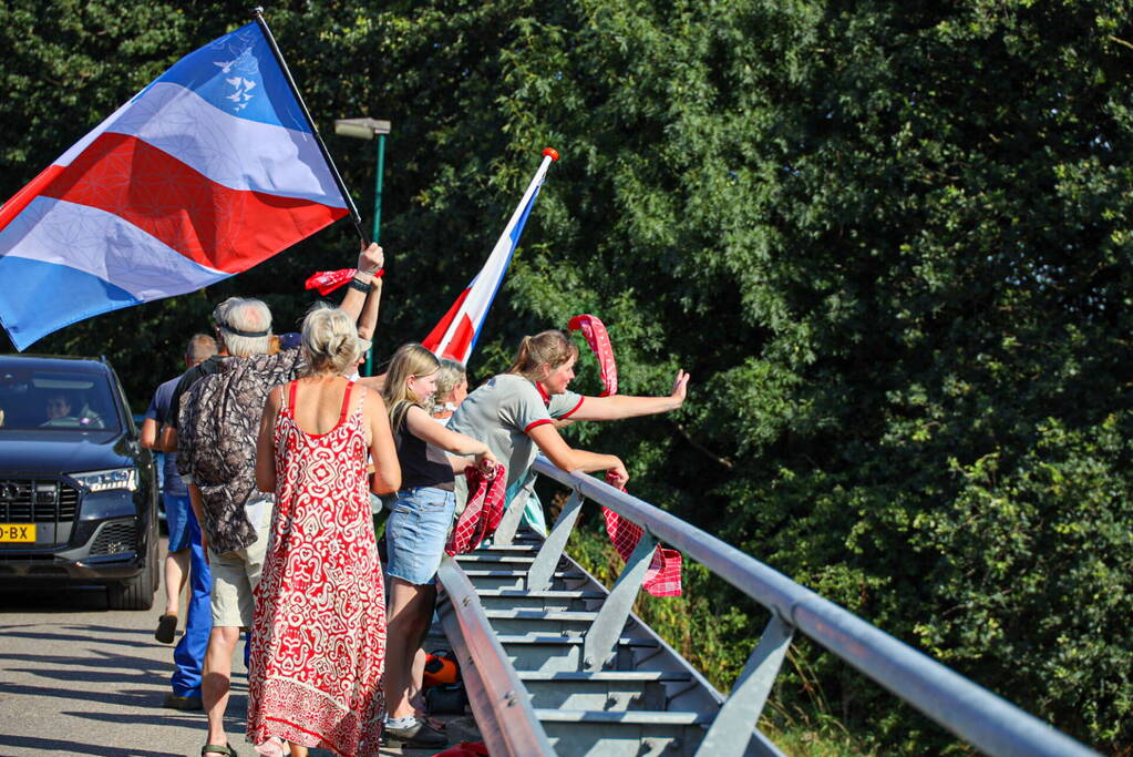 Boeren demonstratie op viaduct snelweg