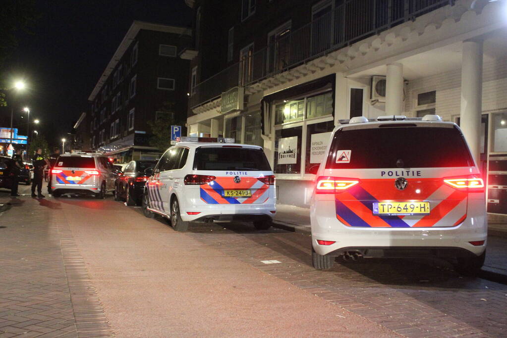 Politie omsingeld pand na melding schietpartij