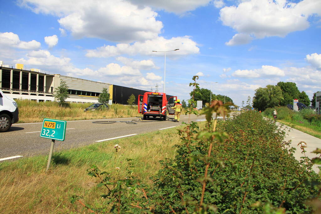 Flinke verkeershinder na bermbrand