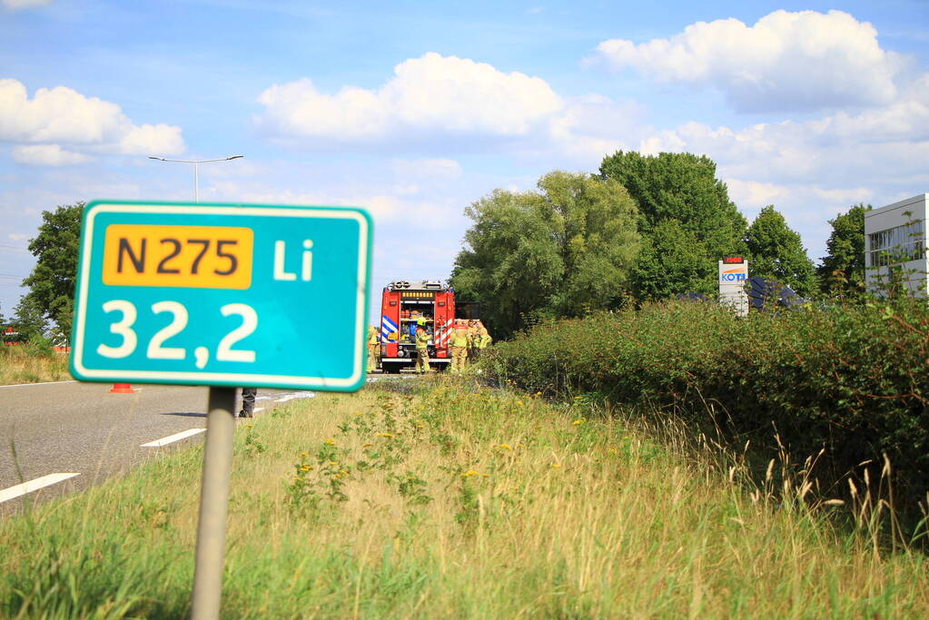 Flinke verkeershinder na bermbrand