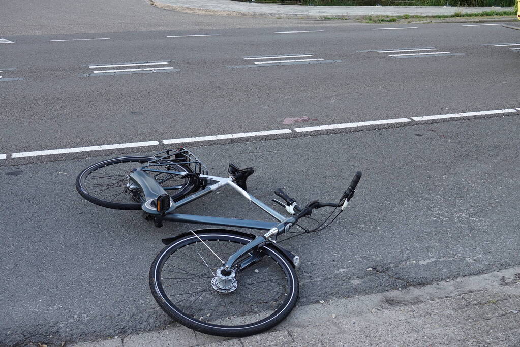 Fietser gewond bij aanrijding met auto