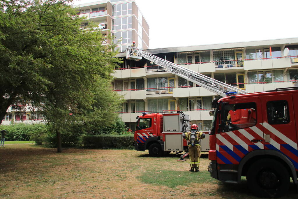 Twee gewonden bij uitslaande woningbrand