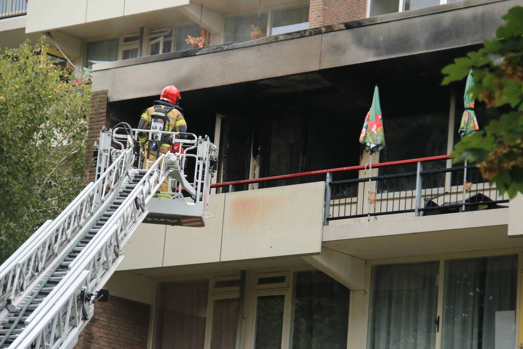 Twee gewonden bij uitslaande woningbrand