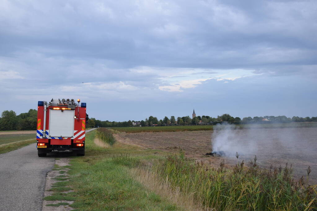 Brand door omploegen van weiland