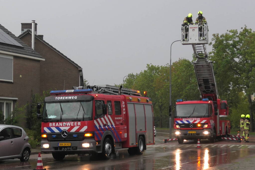 Brandgeur na mogelijke blikseminslag