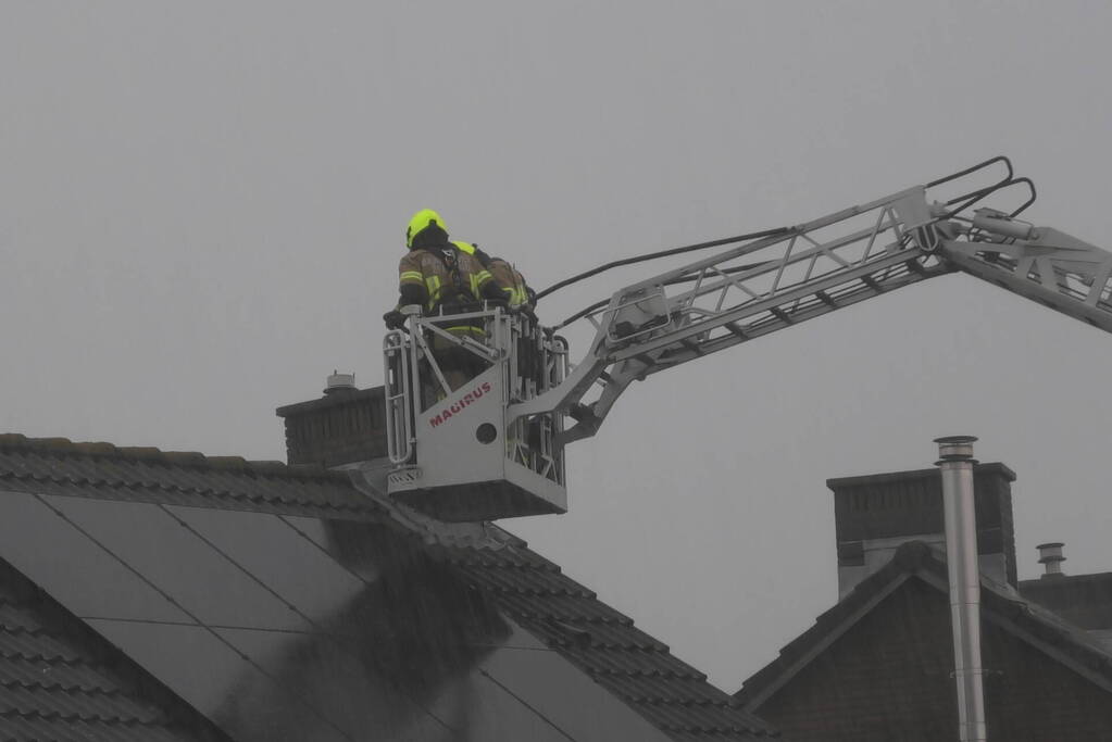 Brandgeur na mogelijke blikseminslag