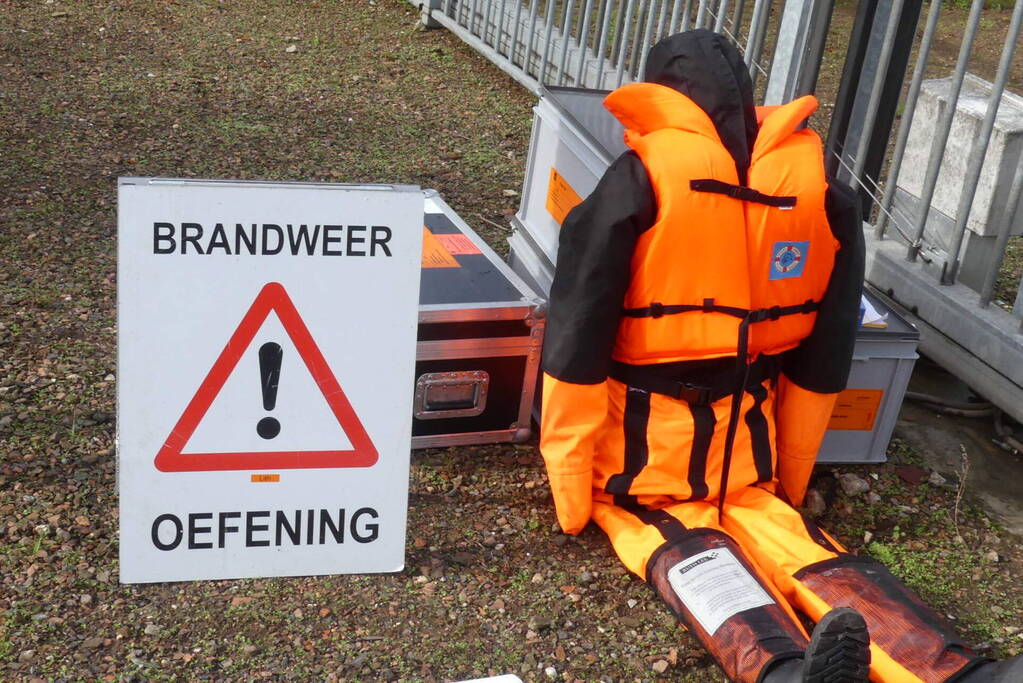 Grote hulpverleningsoefening op de Maas