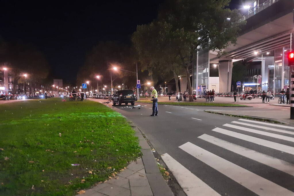 Fietser zwaargewond bij aanrijding