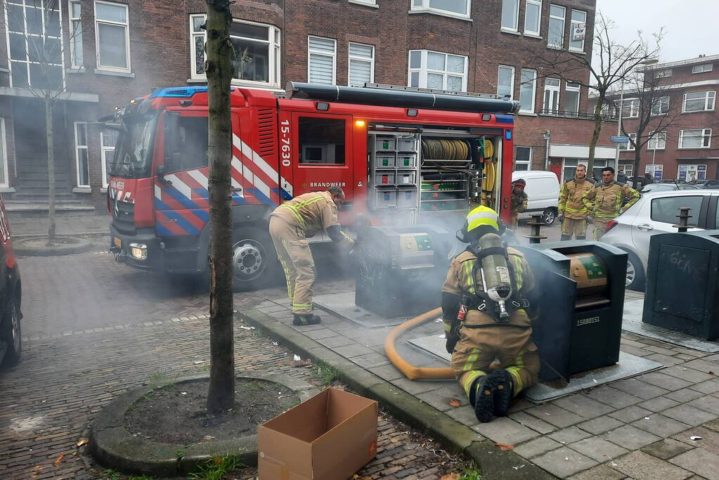 Flinke rookontwikkeling bij containerbrand