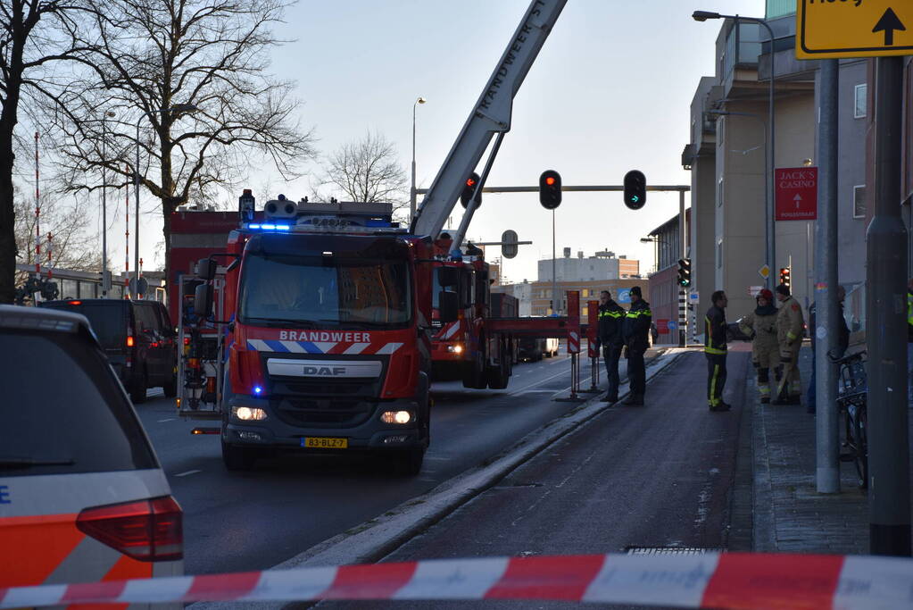 Brandweer doet onderzoek naar rookontwikkeling