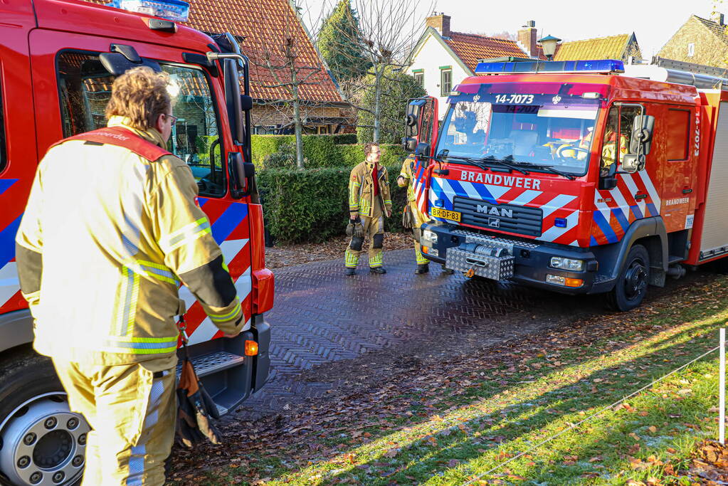 Gesprongen waterleiding zet kelder vol water