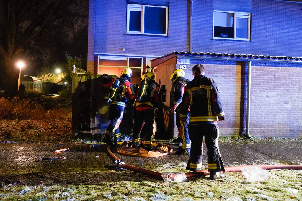 Felle brand in keuken van woning