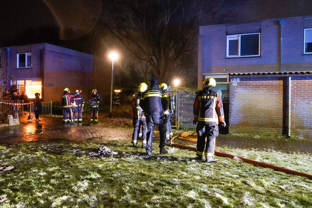 Felle brand in keuken van woning